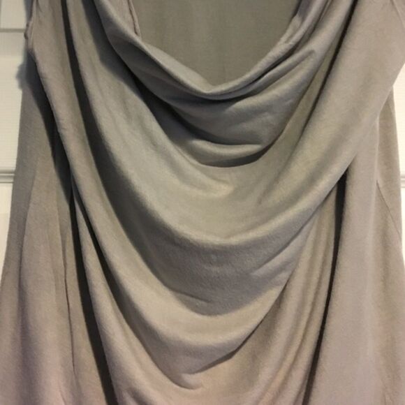 Maternity shirt with cap sleeves - Picture 2 of 2